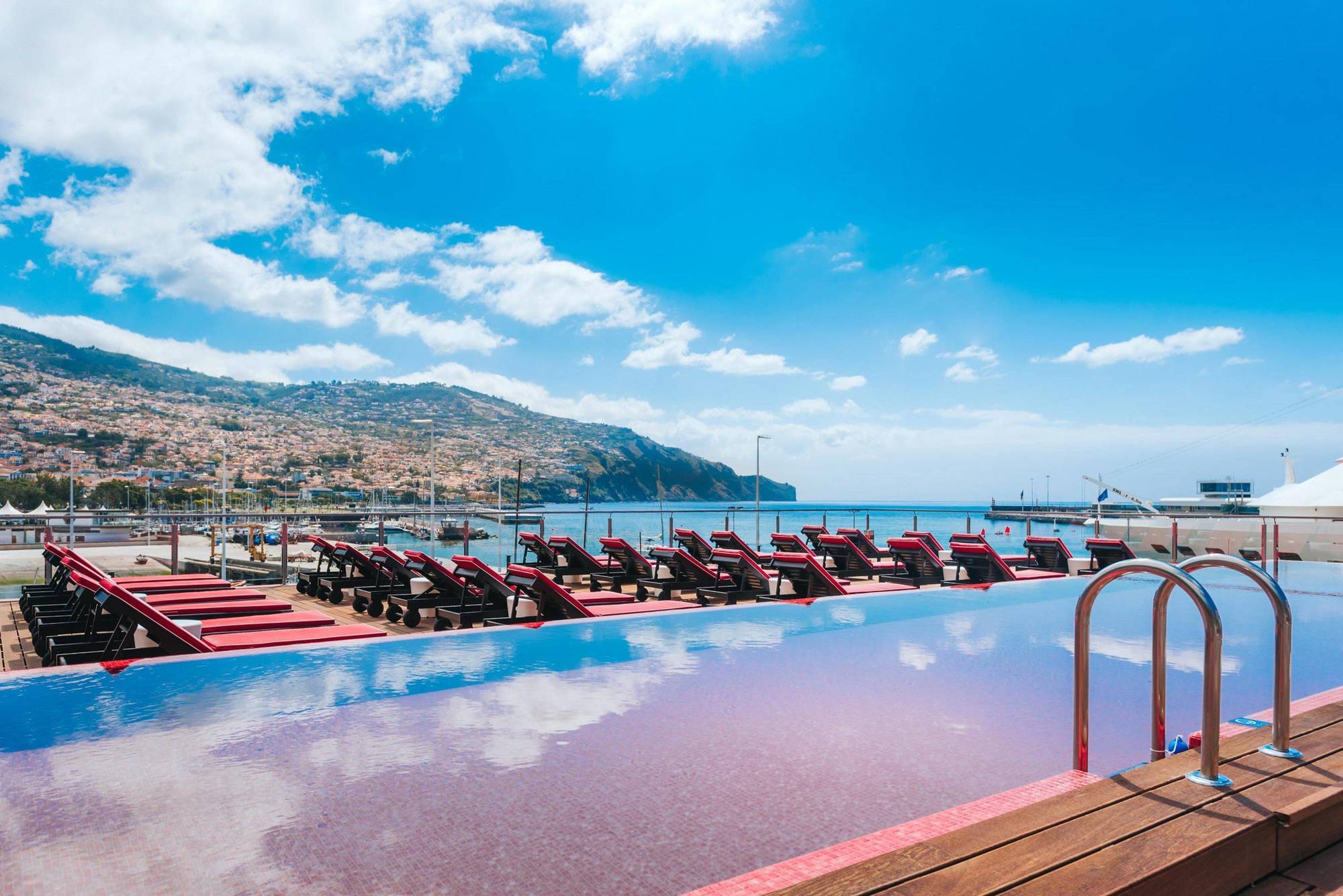 Pestana Cr7 Funchal (Adults Only) Hotell Exteriör bild